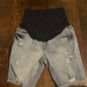 Used maternity shorts